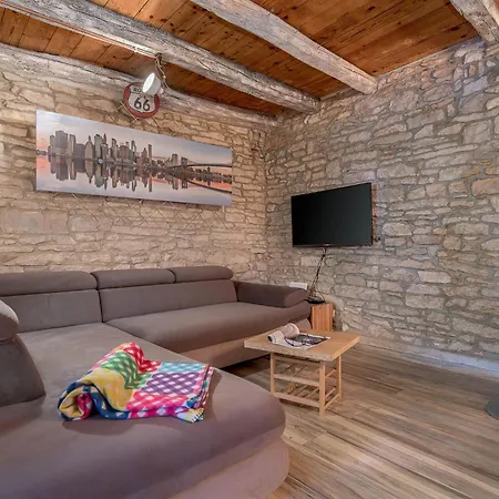 Vakantiehuis Mit Garten- Terrasse Und Grill By Interhome *